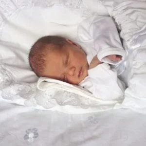 E.S., Česká republika